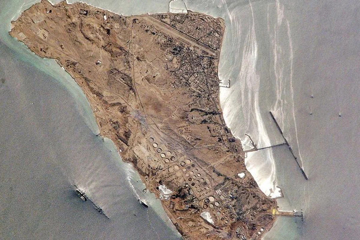 ABŞ və İsrail Xarq adasına hücum etdi - Ölən var