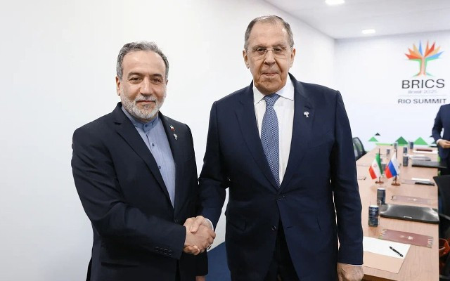 Əraqçi və Lavrovun telefon danışığı oldu