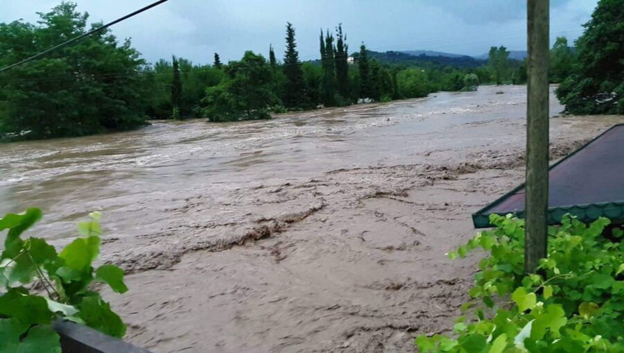 Qusarda 27 yaşlı gənci sel apardı