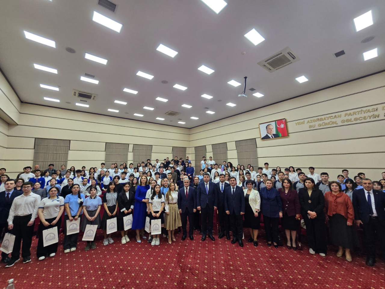 “Heydər Əliyev və Azərbaycan tarixi” mövzusunda elmi-praktik konfrans keçirilib