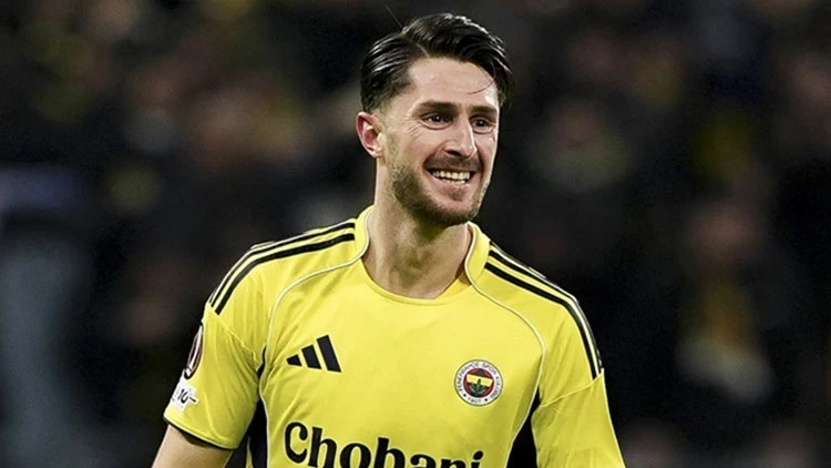 \"Fənərbağça\"nın məşhur ulduzu məşqlərə geri döndü&nbsp;