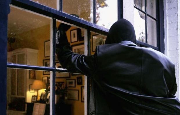 Bakıda evlərdən oğurluq edən şəxs saxlanıldı