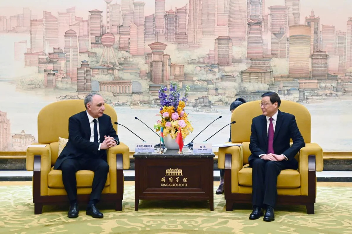 Kamran Əliyev Çinə getdi