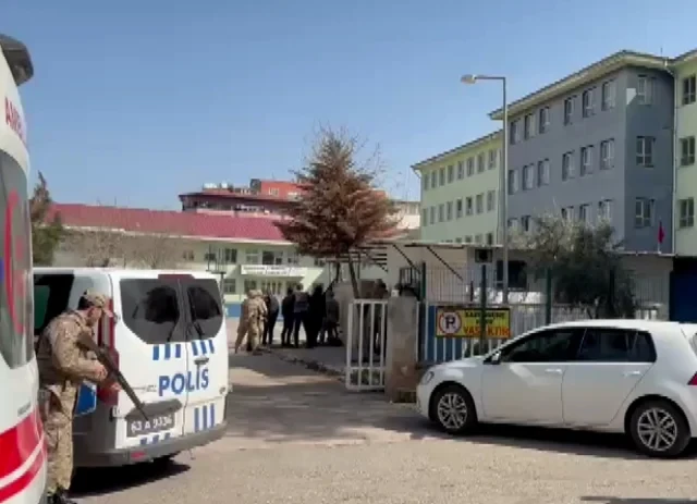 Türkiyədə məktəbə silahlı HÜCUM - Çox sayda yaralanan var