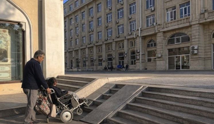 Bakıda əlillər üçün infrastruktur yoxlanıldı – Ombudsman hesabat yaydı