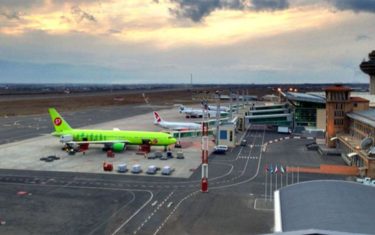 Ermənistan hava məkanını bağlayır