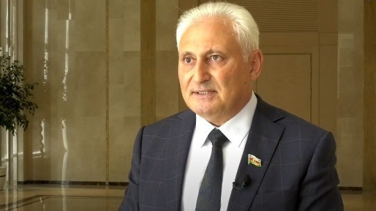 Hikmət Babaoğlu \"Şöhrət\" ordeni ilə təltif edildi