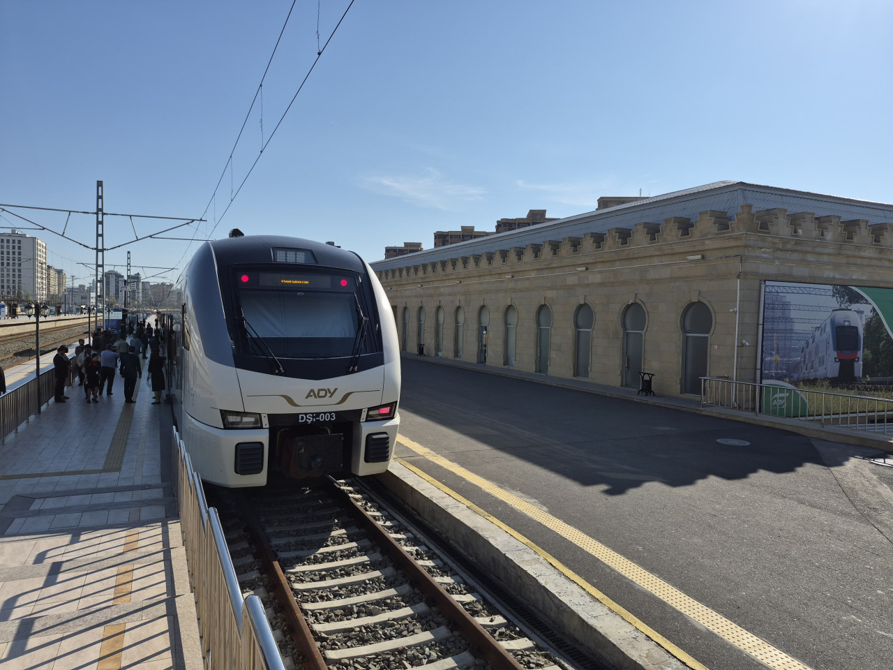 Bakıdan Kürdəmirə qatar yola düşdü