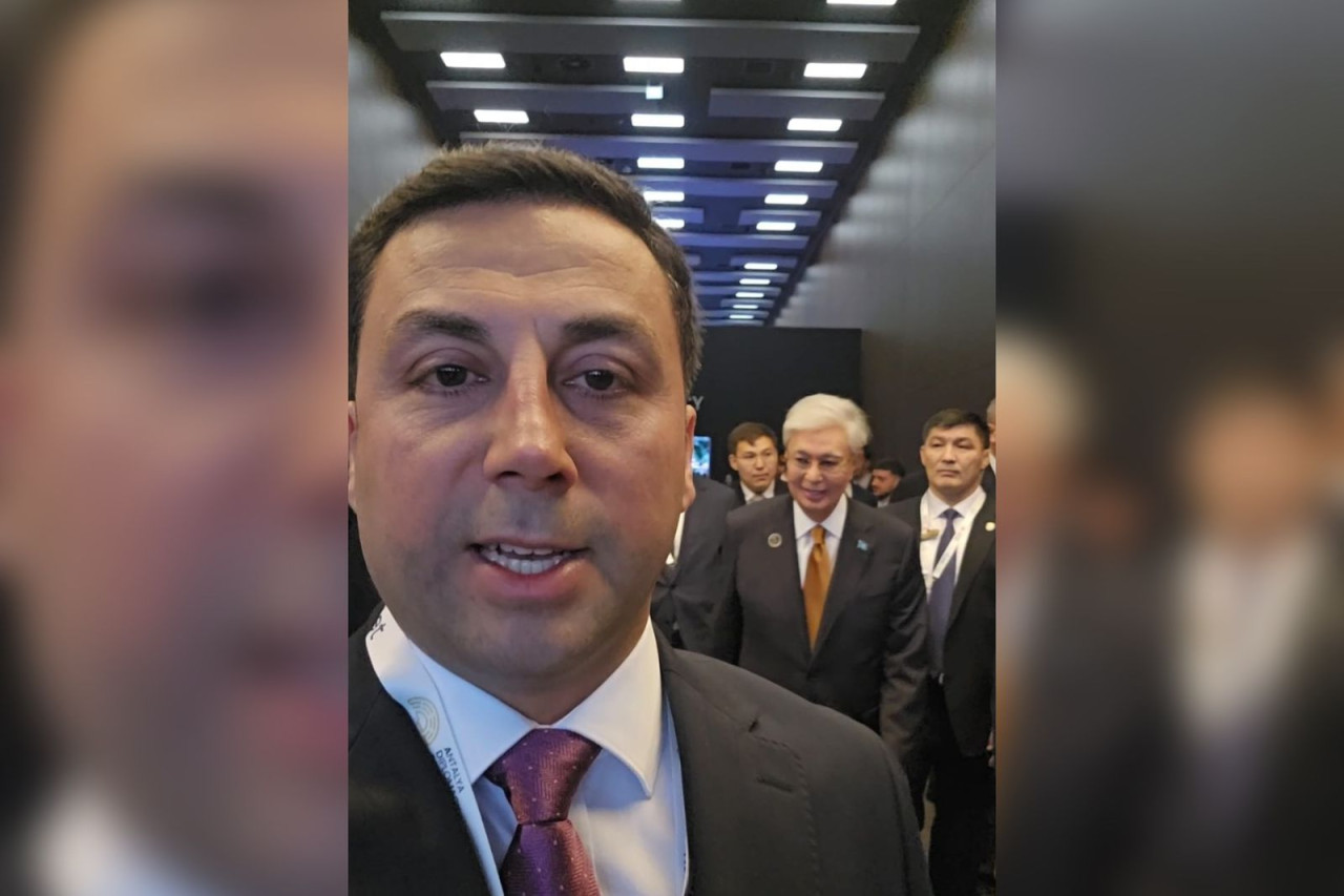 \"Dost, qardaş Azərbaycana salamlar\" - Jomart Tokayev