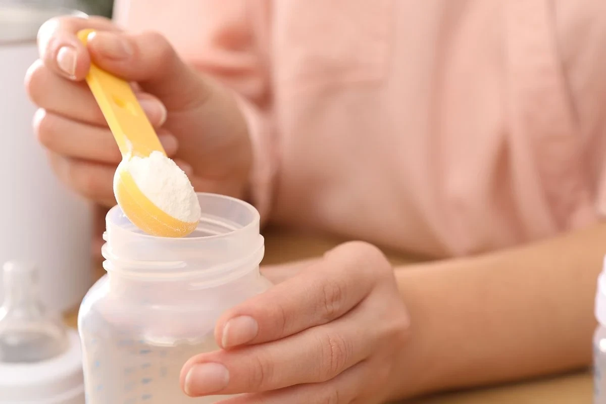 Məşhur körpə qidasında siçan zəhəri aşkar olundu