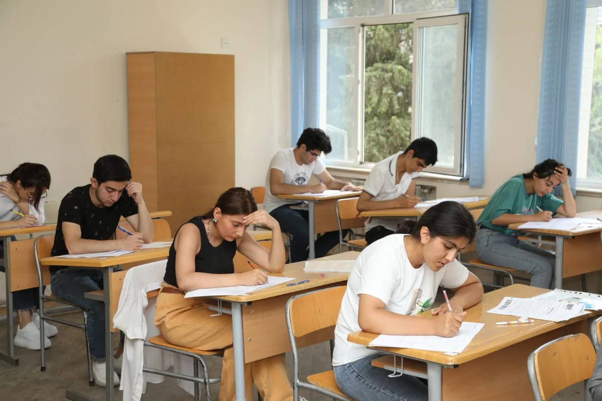 Bazar günü buraxılış imtahanı keçiriləcək