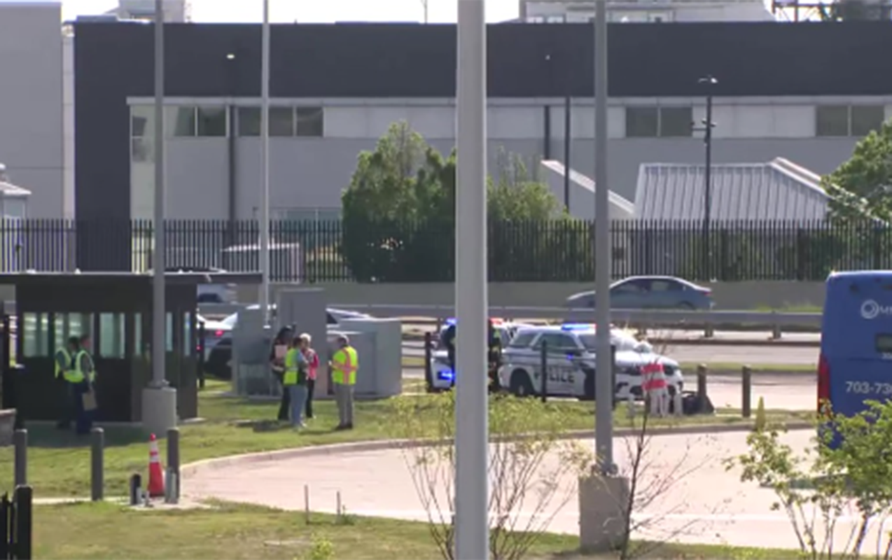 Pentaqon yaxınlığında qəza - Çoxlu yaralı var