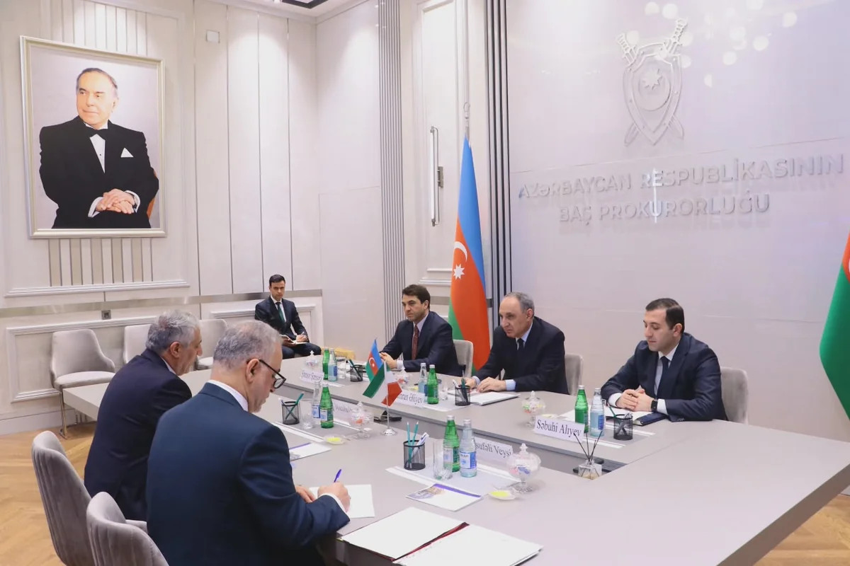 Kamran Əliyev İran səfirini qəbul etdi - FOTOLAR