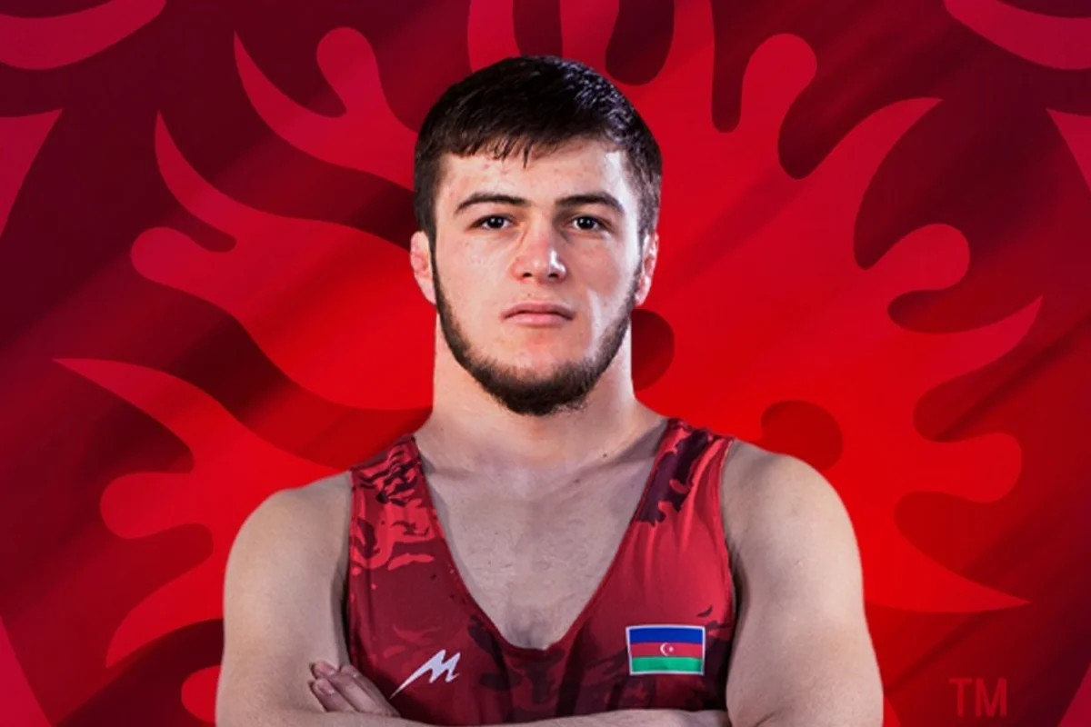 Cəbrayıl Hacıyev bürünc medal qazandı