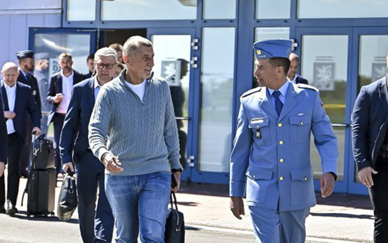 Çexiyanın Baş naziri Azərbaycana gəlir - FOTO