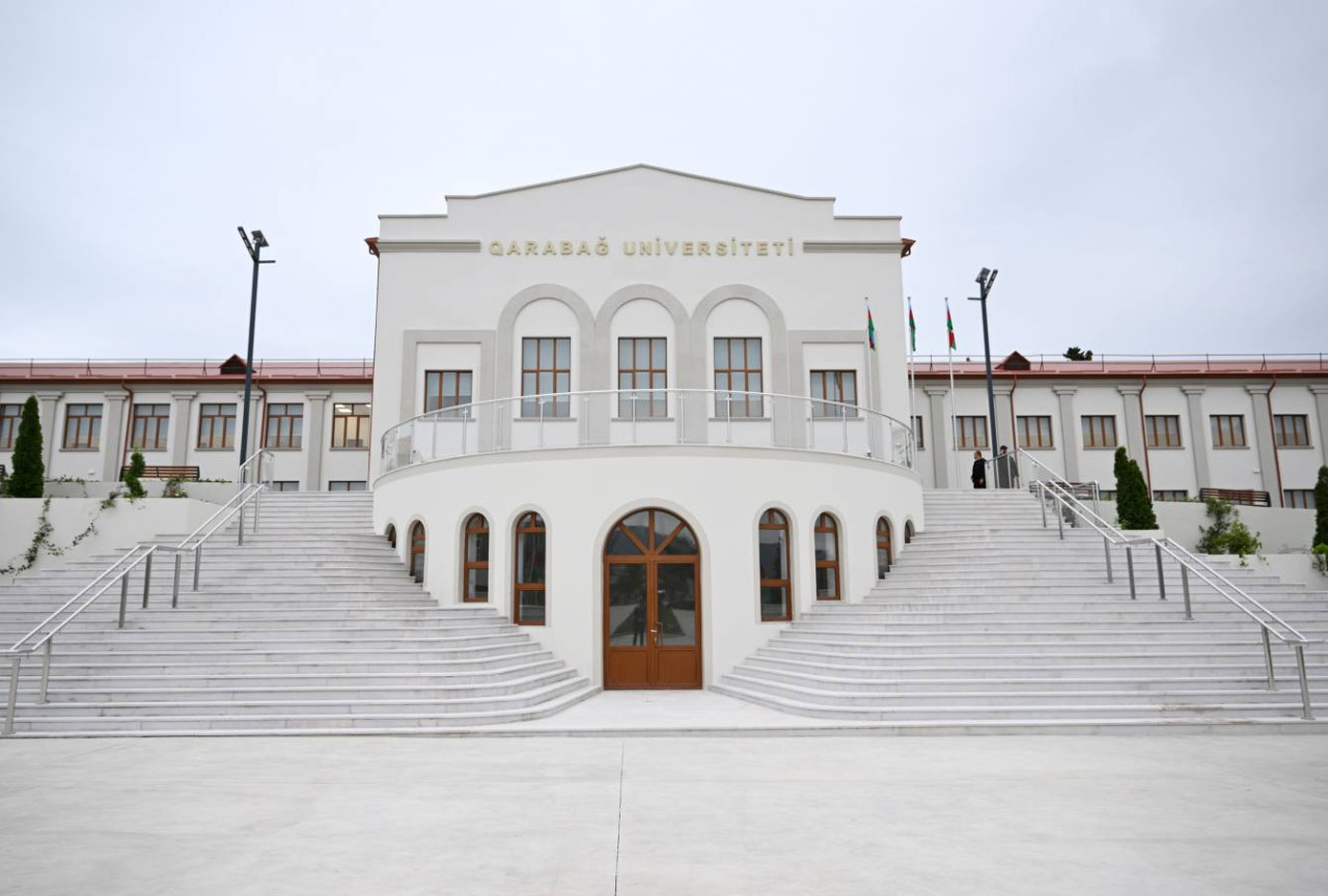 Diplomatik korpusun nümayəndələri Qarabağ Universitetində