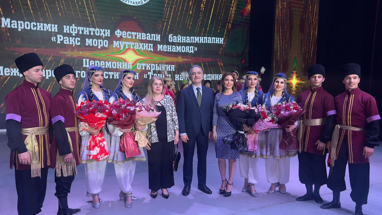 Dövlət Rəqs Ansamblı beynəlxalq rəqs festivalında - FOTO