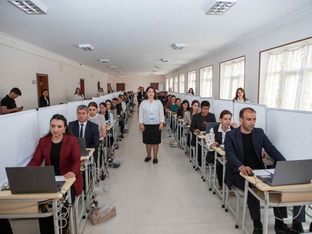 Naxçıvanda müəllim sertifikasiyasının II mərhələsi başlayıb - FOTOLAR