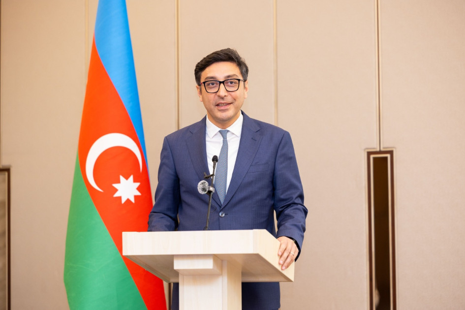 “Heydər Əliyev və müasir Azərbaycan gəncliyi” adlı forum keçirildi - FOTOLAR