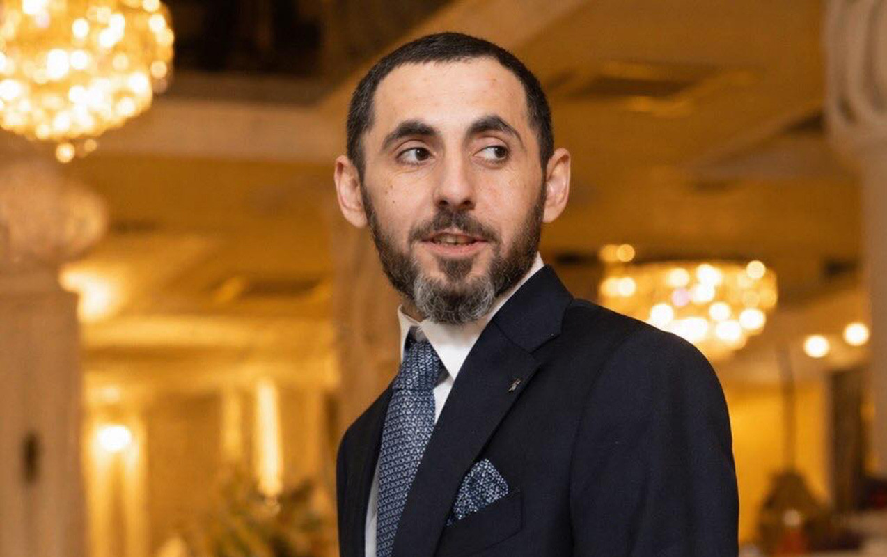 Vado Korovinin kürəkəni də işdən çıxarıldı