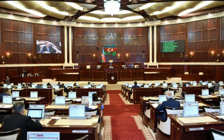 Parlamentin növbəti iclasının tarixi və gündəliyi açıqlandı