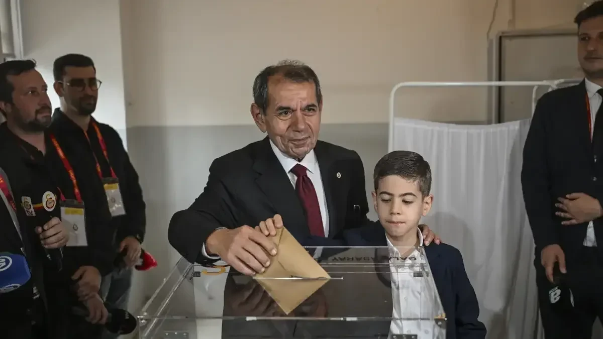 \"Qalatasaray\"a yeni prezident seçildi