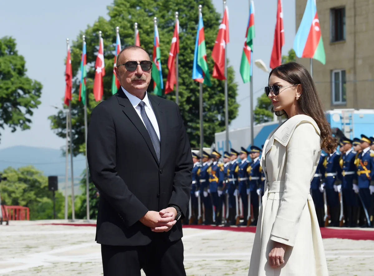 Milli Məclis İlham Əliyev və Mehriban Əliyevanı təbrik etdi