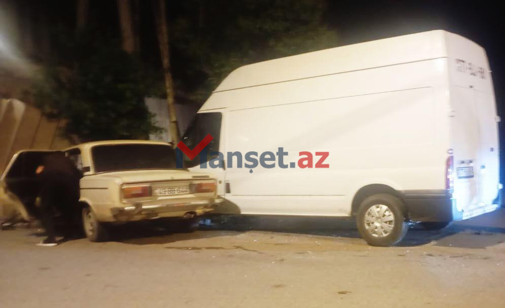 “VAZ-2106” yük maşını ilə toqquşdu - Yaralı var
