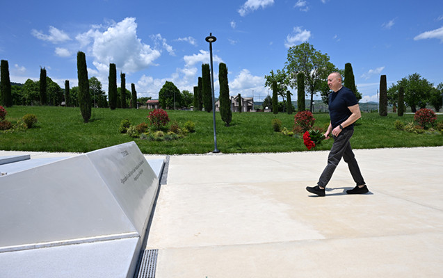 İlham Əliyev Xankəndidə Zəfər parkında - FOTO