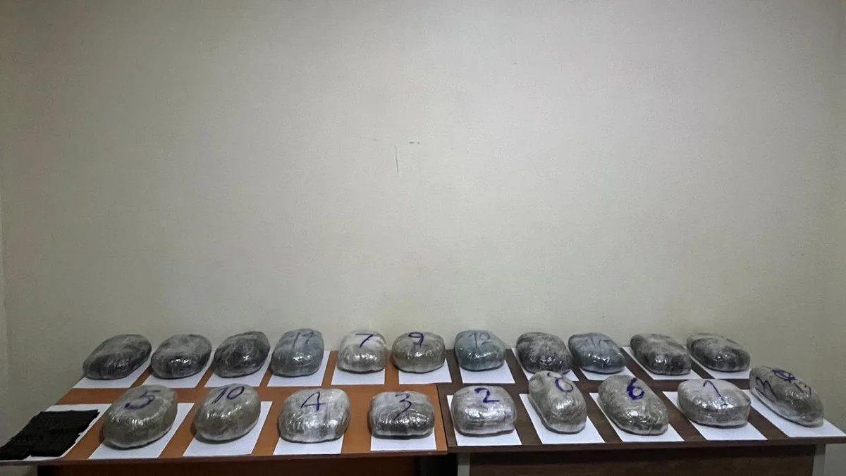 İranla sərhəddə 20 kilodan çox narkotik ələ keçirildi
