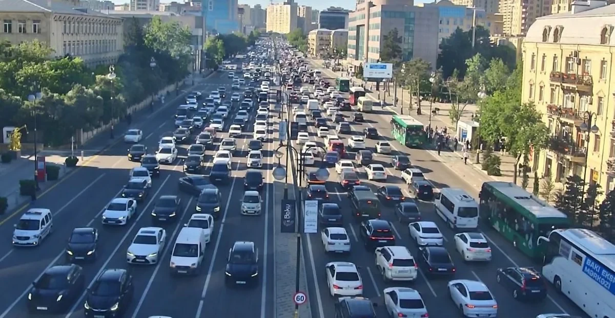 Paytaxtın bəzi küçələrində sıxlıq var&nbsp;