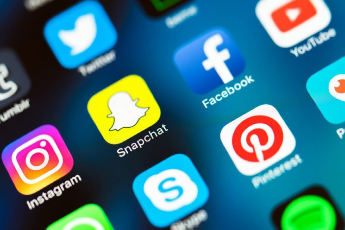 Azərbaycanda \"Facebook\", \"İnstagram\" və \"WhatsApp Web\" çökdü - YENİLƏNİB