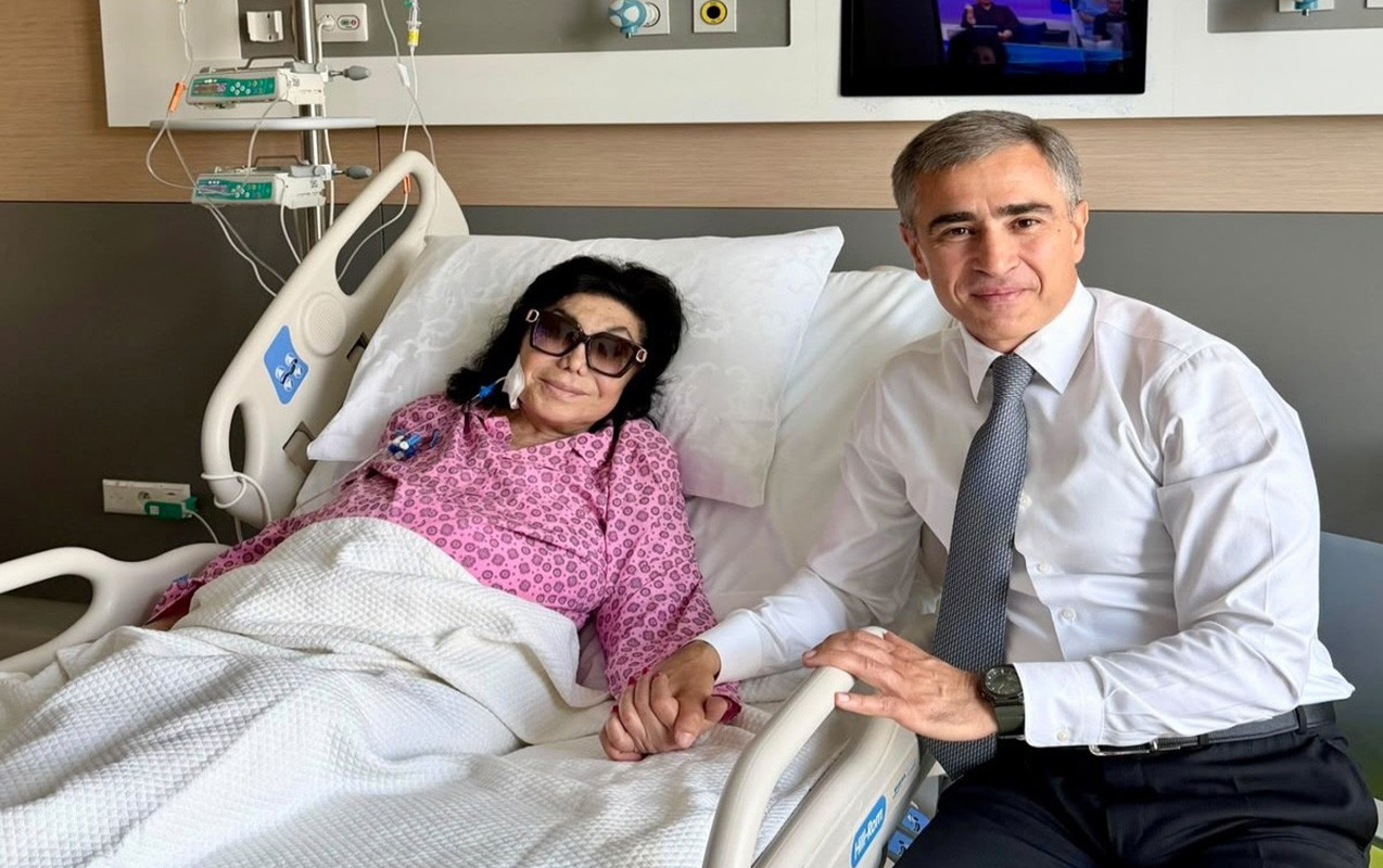 Mehriban Əliyeva Flora Kərimovanın müalicəsini nəzarətə götürdü - FOTO