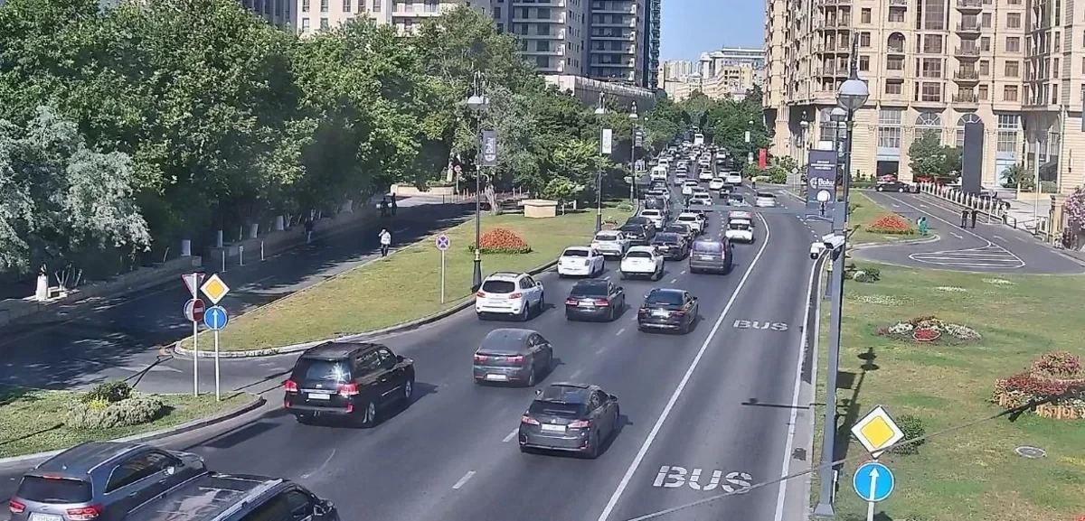 Paytaxtın bu küçələrində TIXAC var