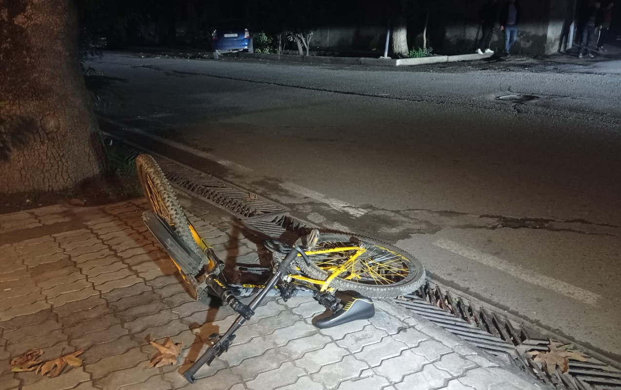 Lənkəranda 20 yaşlı velosipedçini maşın vurdu&nbsp;