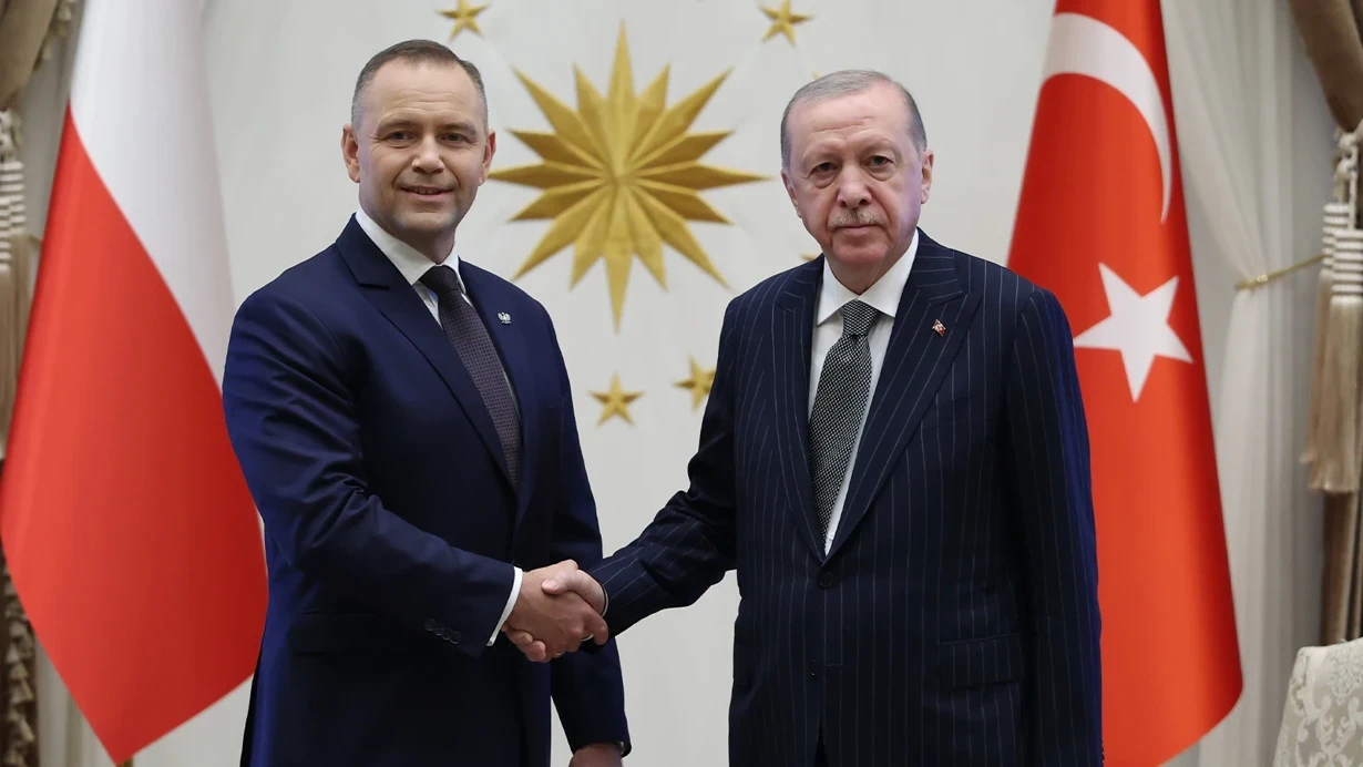 Ərdoğan Polşa Prezidentini qarşıladı