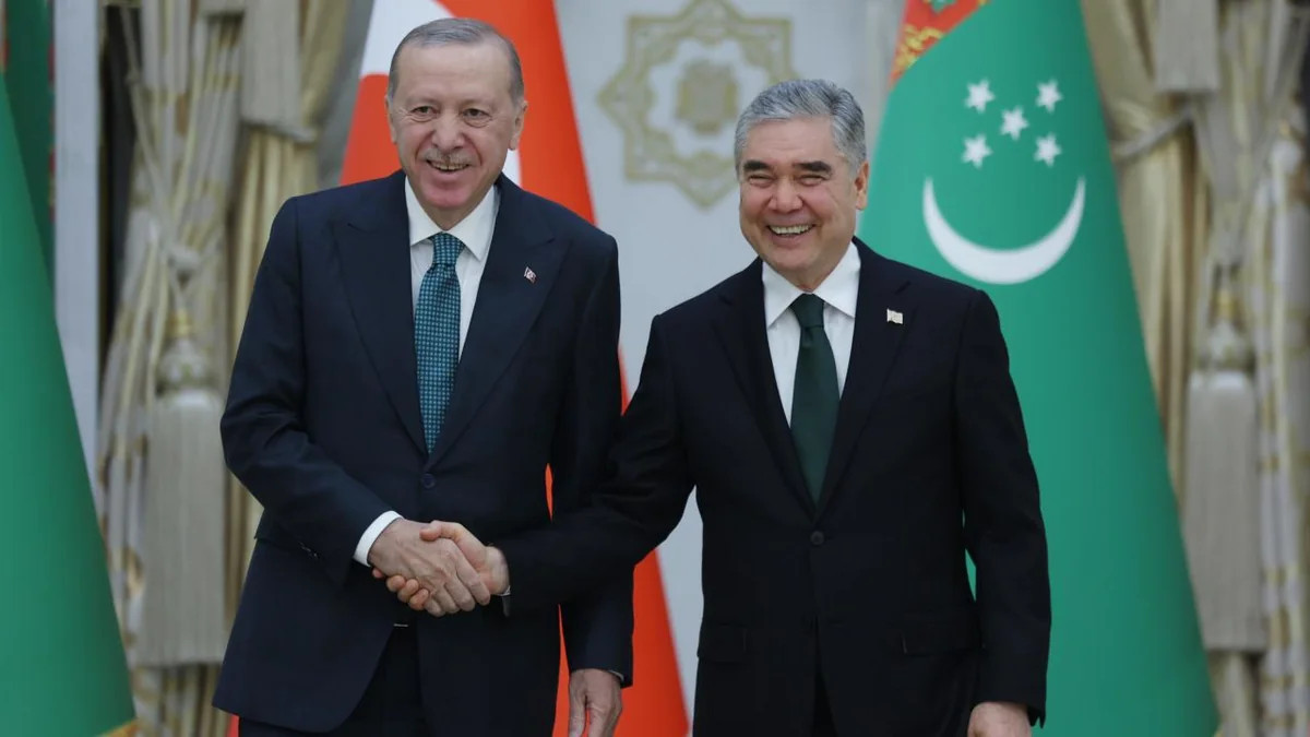 Ərdoğan və Berdiməhəmmədov müzakirə apardılar