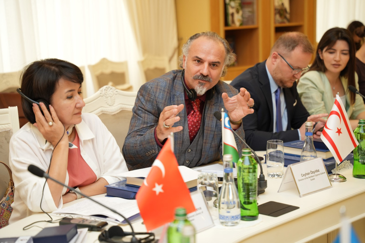 “Türk Dünyası Milli Kitabxanaları” İctimai Birliyinin I toplantısı keçirildi - FOTOLAR