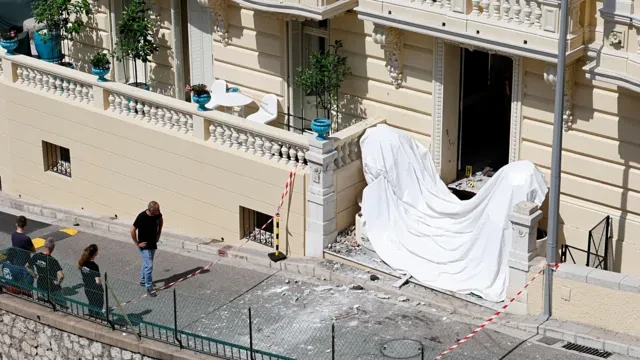 30 yaşlı qadın beynəlxalq axtarışa verildi - SƏBƏB
