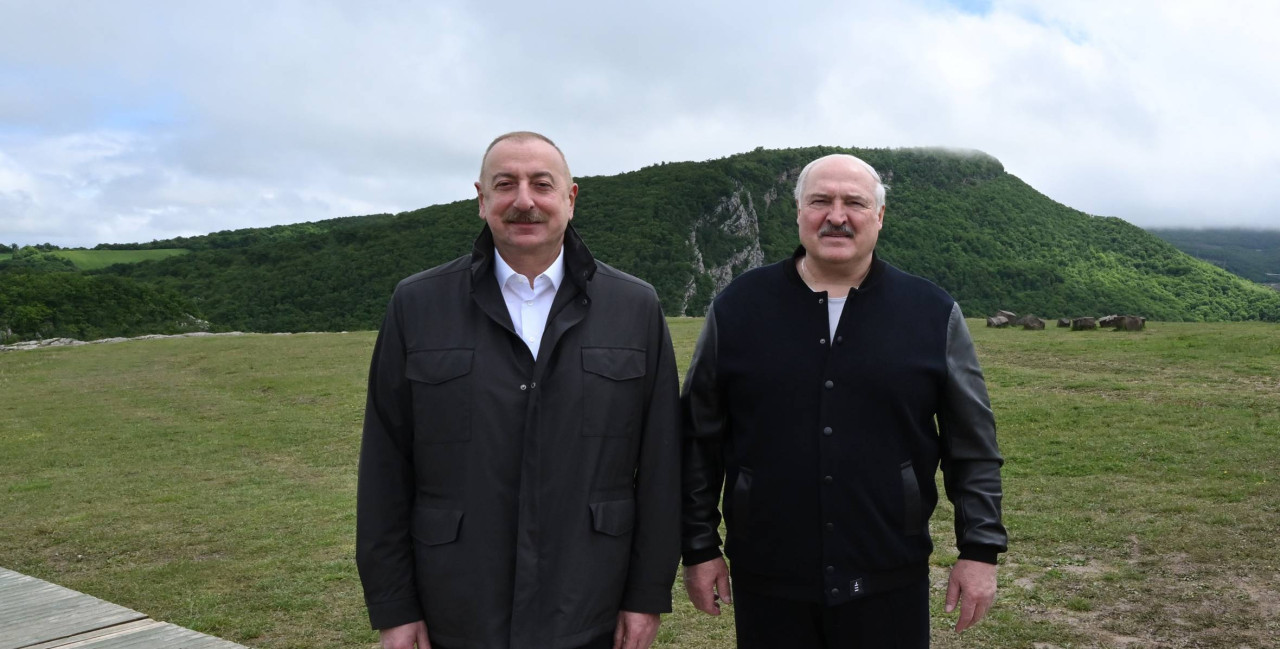 İlham Əliyev Lukaşenkonu təbrik etdi