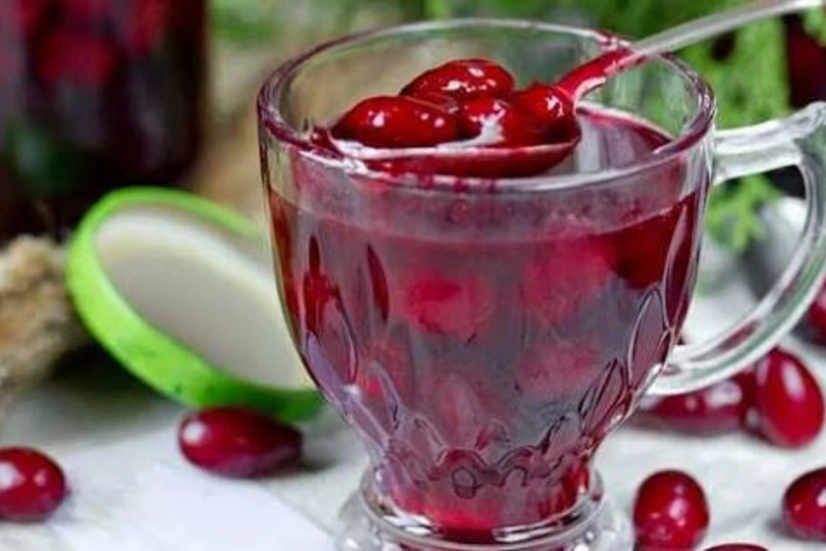 Mürəbbəli çay soyuqdəyməyə kömək edirmi?