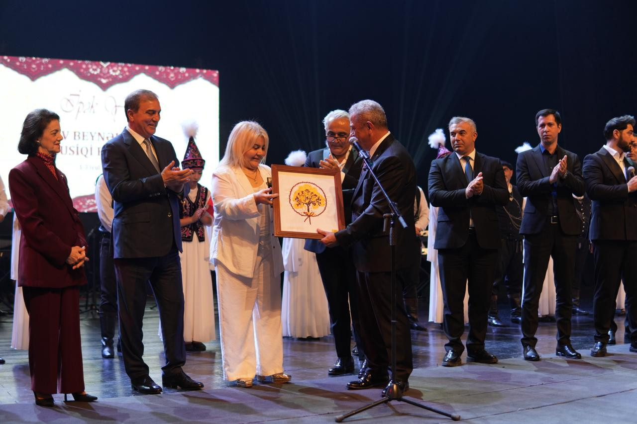 XV Beynəlxalq İpək Yolu Musiqi Festivalı təntənəli bağlanış konserti ilə yekunlaşdı - FOTOLAR