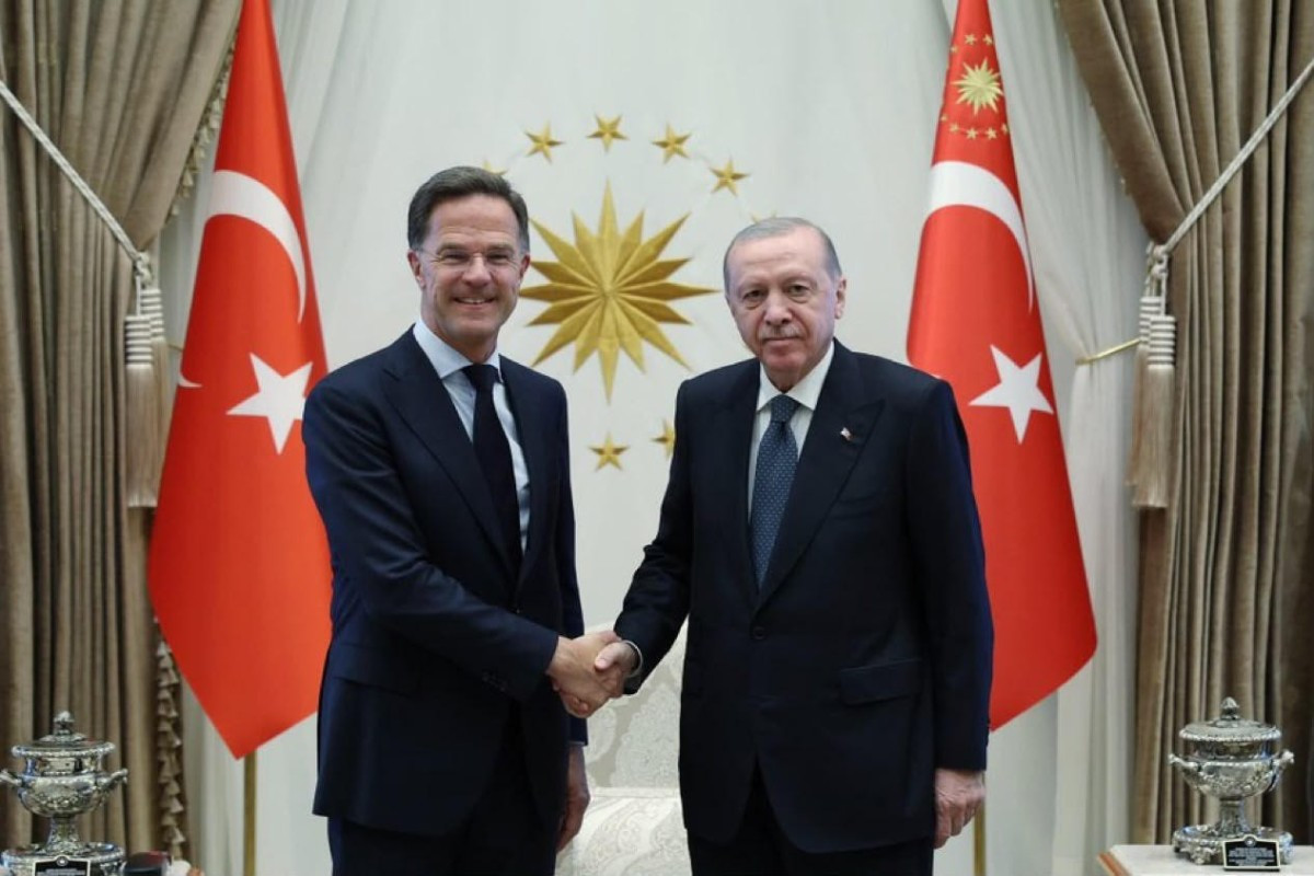 Ərdoğan və Rütte müzakirə apardılar