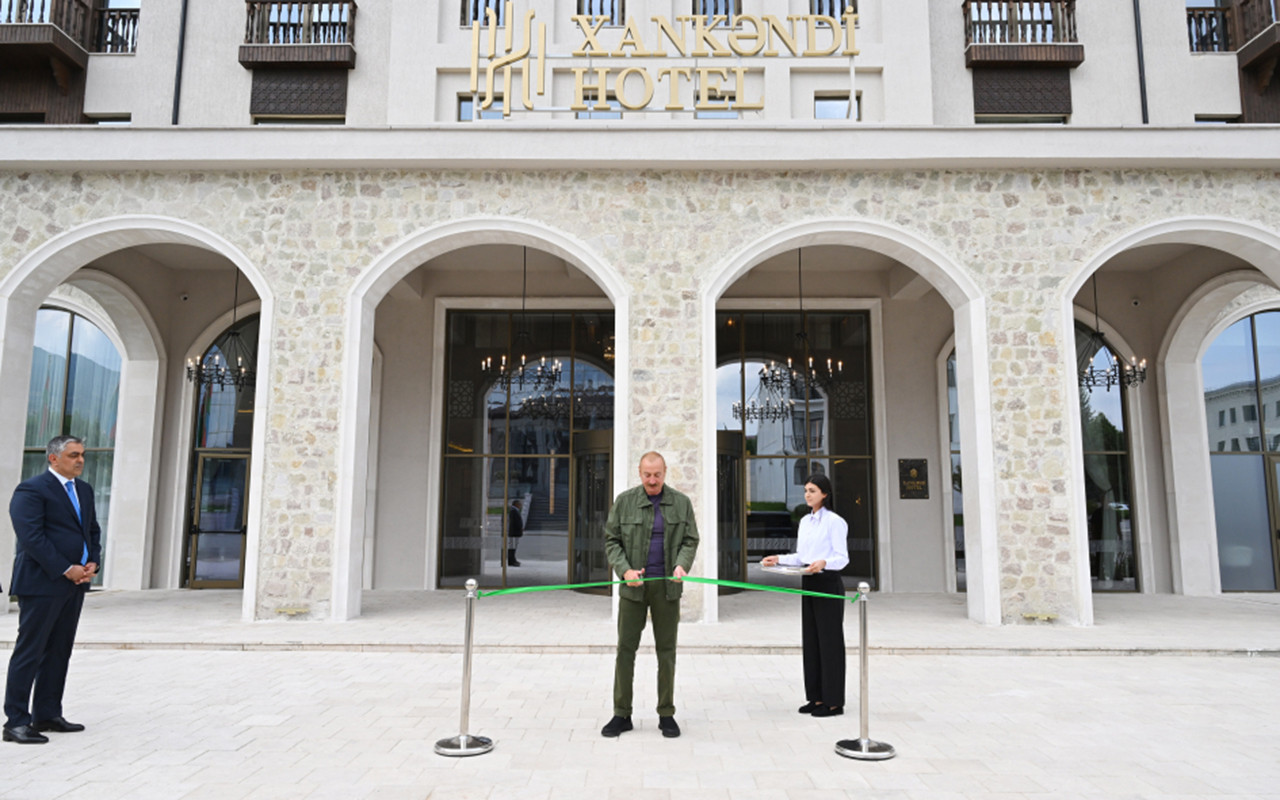 İlham Əliyev “Xankəndi” hotelinin açılışında - FOTOLAR