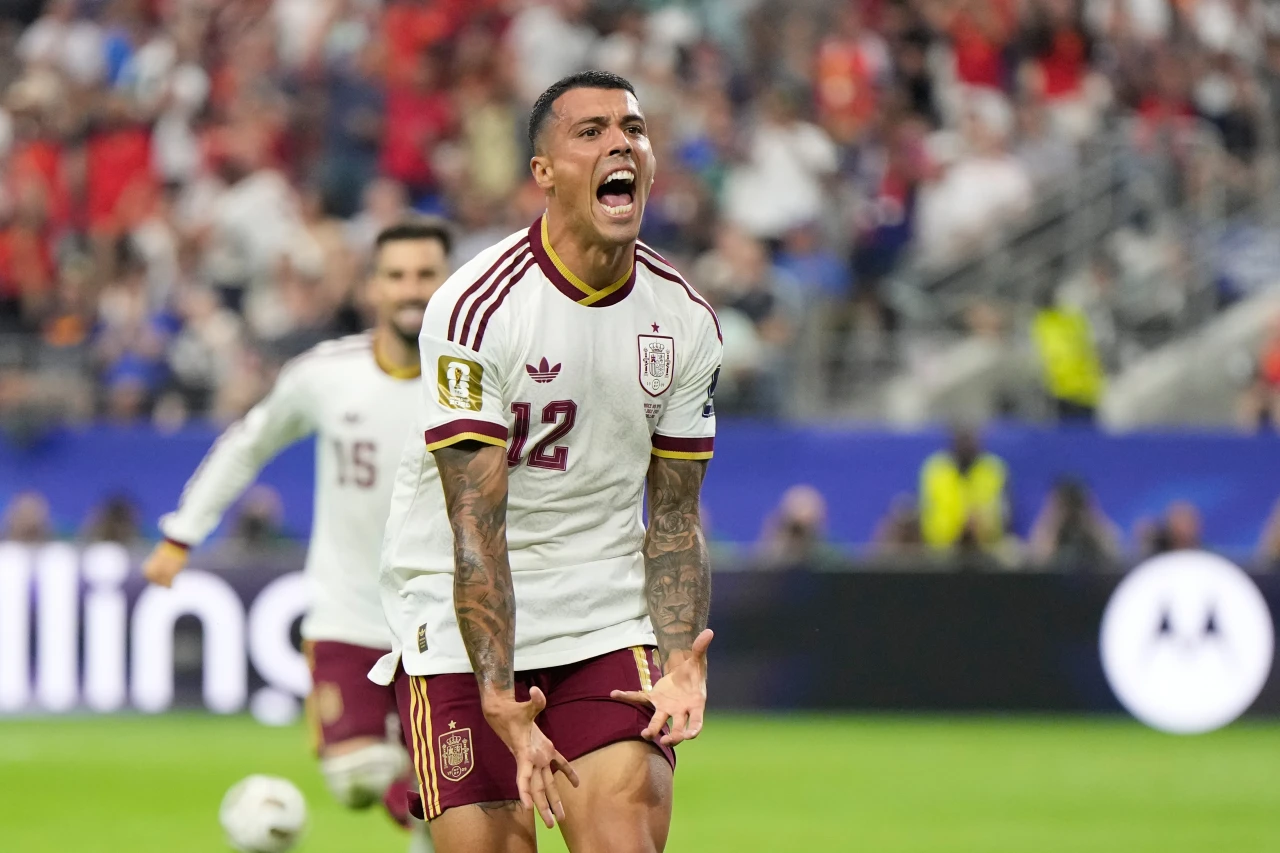 İspaniya dünya futbol tarixinə düşdü