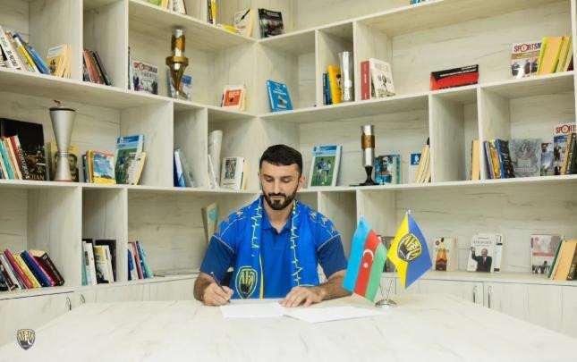 \"Kəpəz\"dən yayın ilk transferi