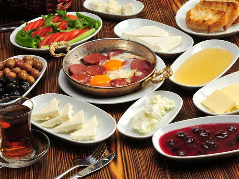 Sürətli çəki artıran ən pis 3 səhər yeməyi&nbsp;