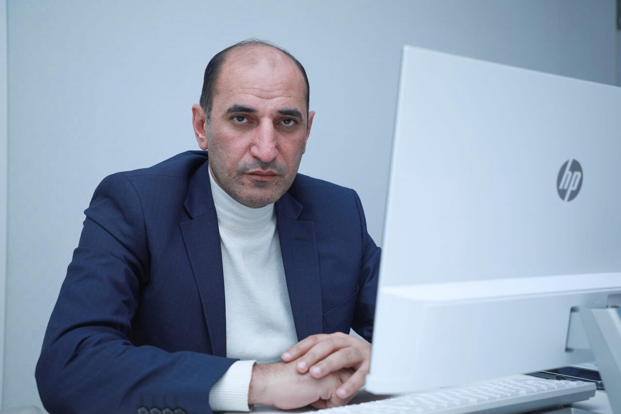 Həbsdə olan tanınmış jurnalistin səhhəti pisləşdi