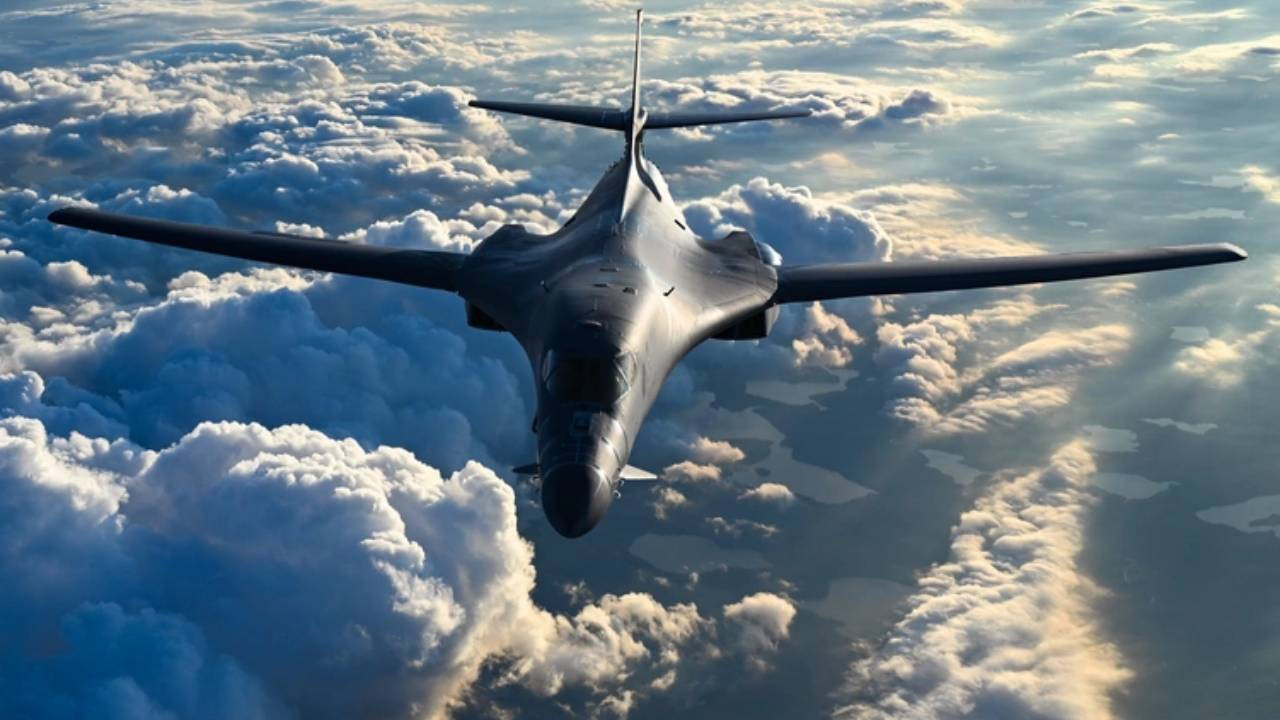 ABŞ İranda yenidən B-1 bombardmançı təyyarələrindən istifadə edir