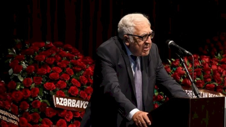 \"Nəriman Həsənzadənin əsərləri oxunduqca, özü də yaşayacaq\" - Anar